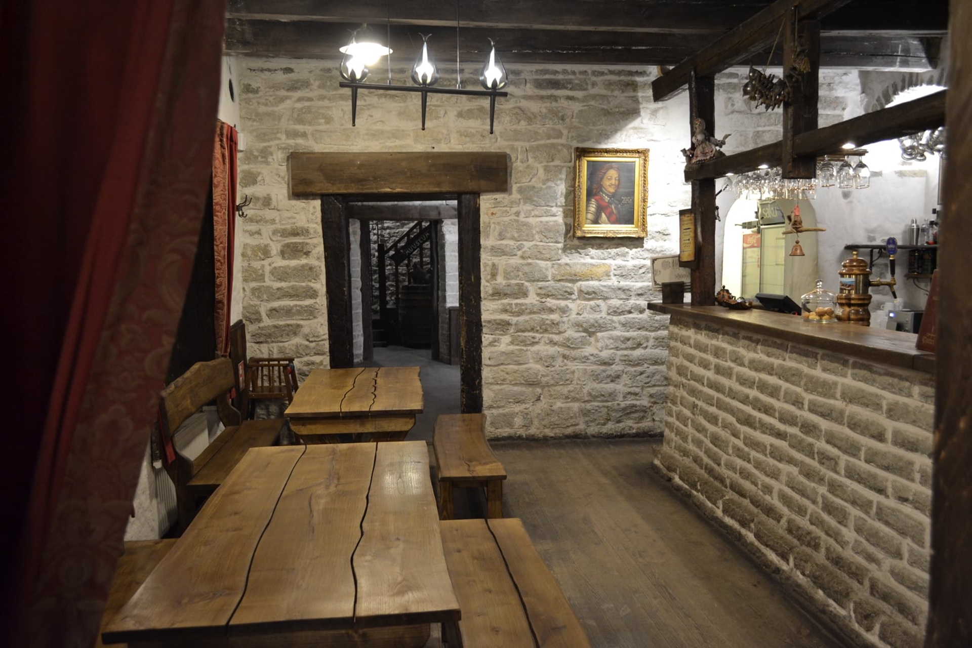 Tavern Peetri Toll näitus